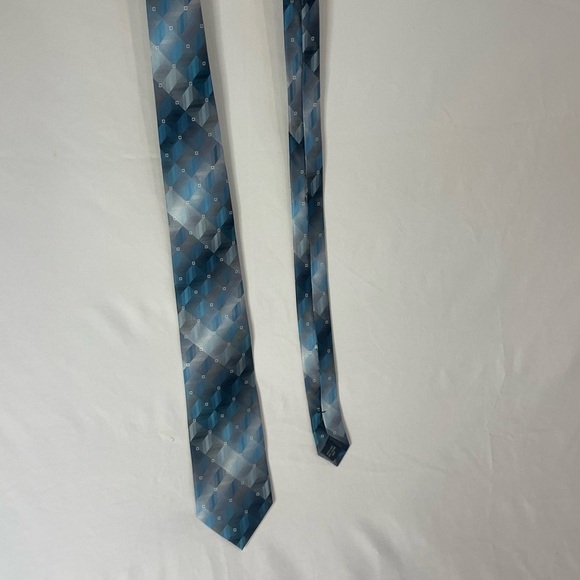 Vintage Pierre Cardin Necktie Tie Classic Size Blue/Silver/Black Geometric Sill - Picture 8 of 8